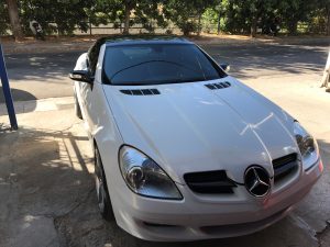 3M 1080-GP240 Gloss White Gold Sparkle 1